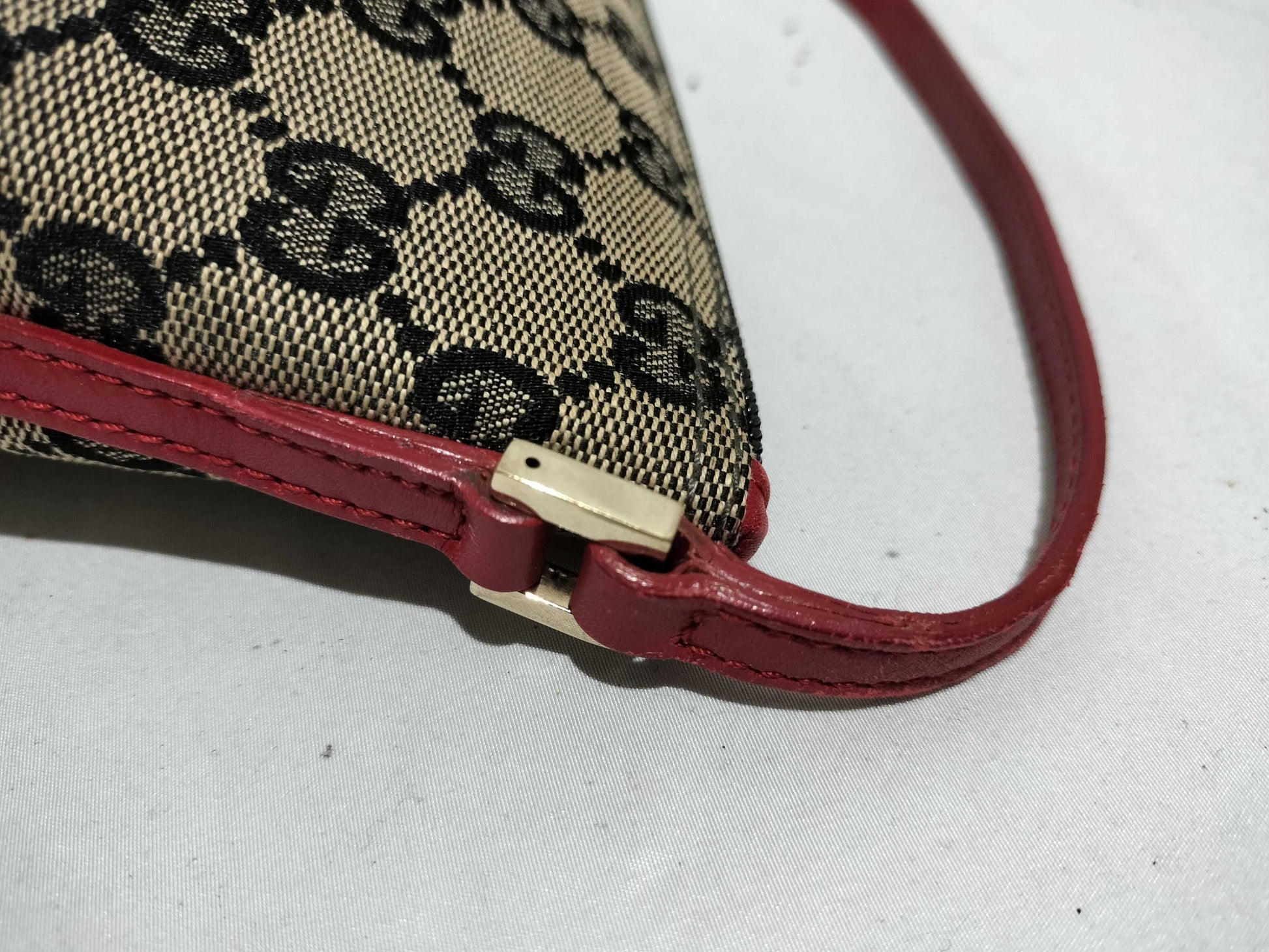GUCCI GG Canvas One-Shoulder Bag / 039・1103 Pouch