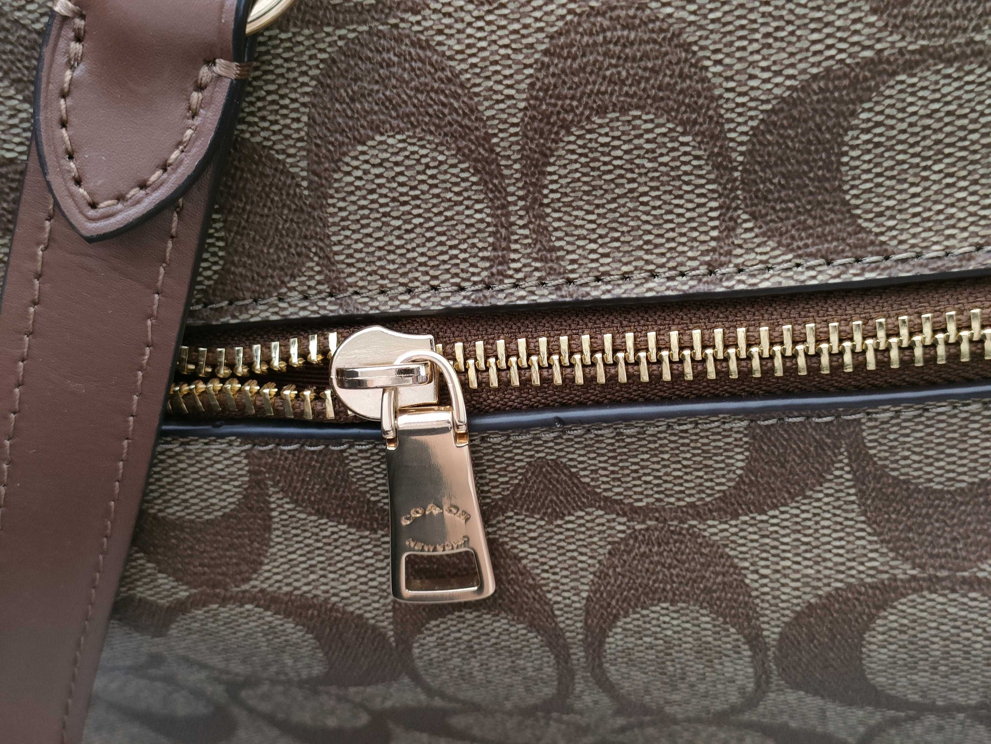 COACH Signature 2-way and other 3-piece shoulder bag set