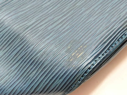 LOUIS VUITTON AR 0975 Epi Petit Noe Blue Shoulder Bag