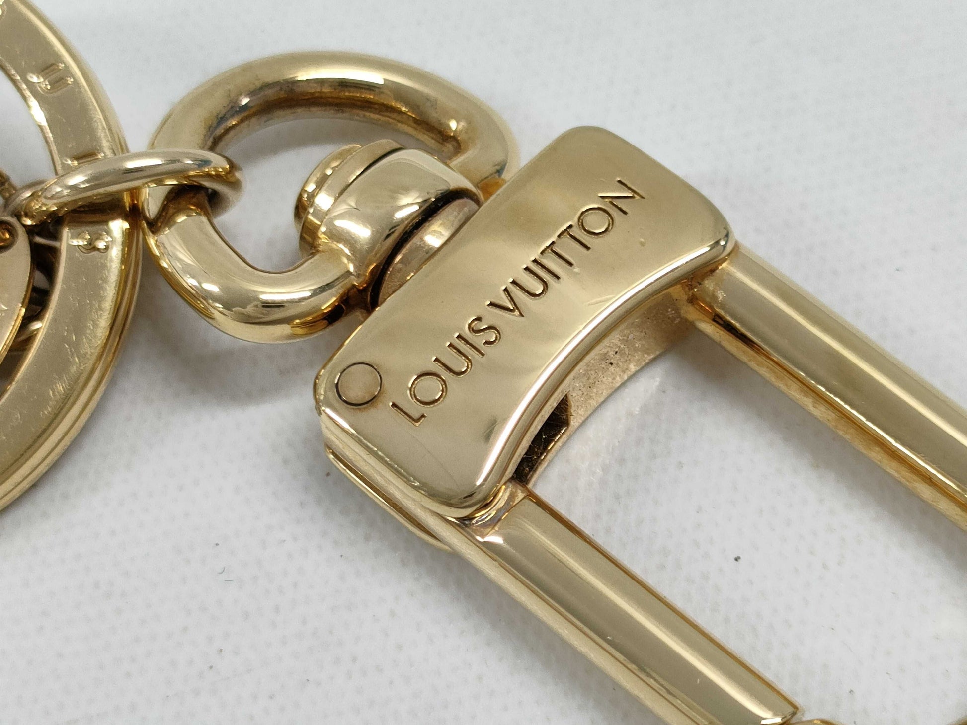 LOUIS VUITTON Key Charm Logo Key Case/Key Holder