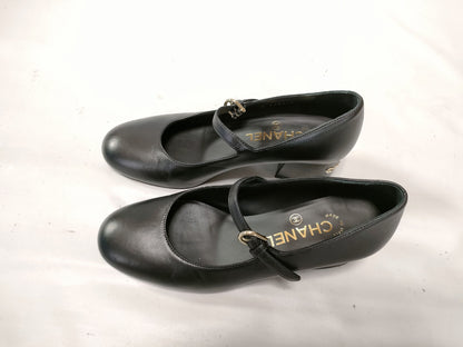 CHANEL Flat Shoes Patent Leather Pumps