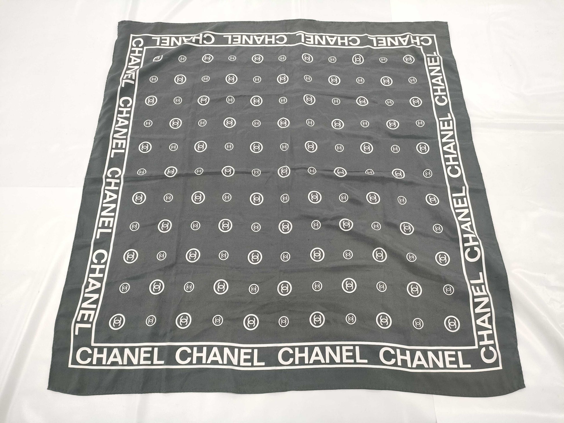CHANEL Coco Mark Logo Scarf