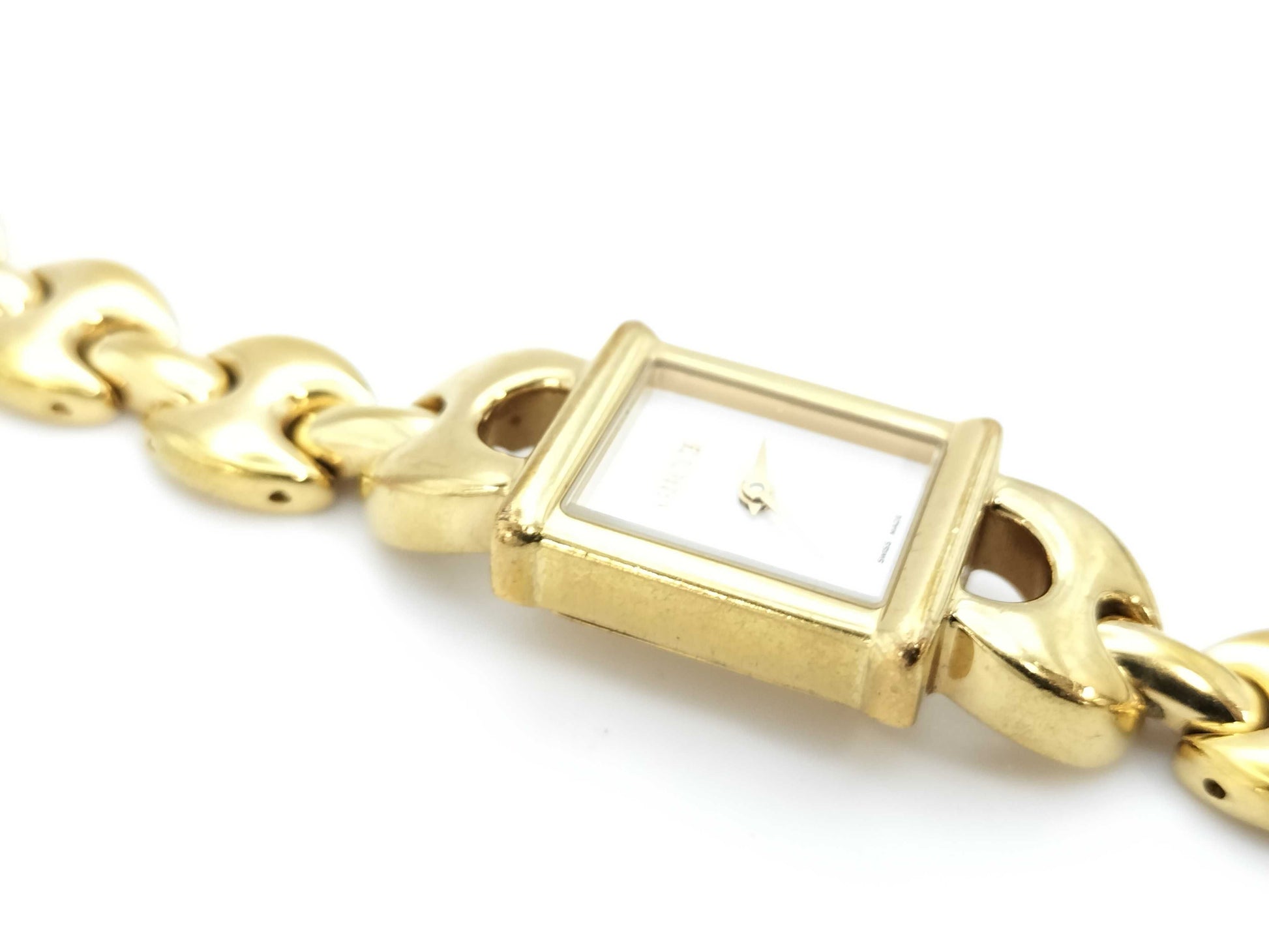 GUCCI 1800L Women's Watch
