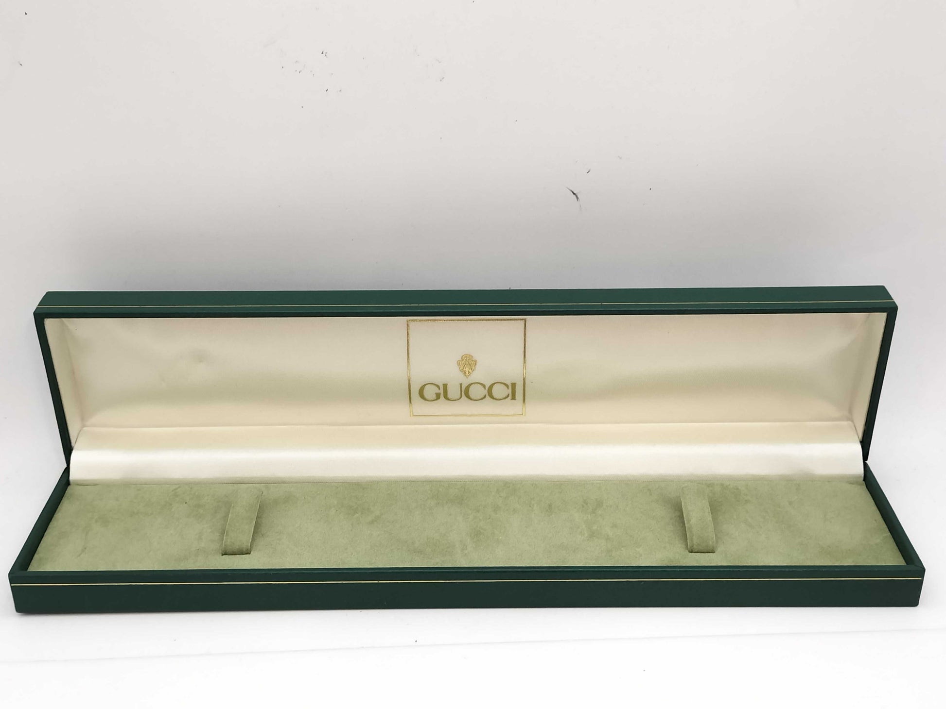 GUCCI 1800L Women's Watch
