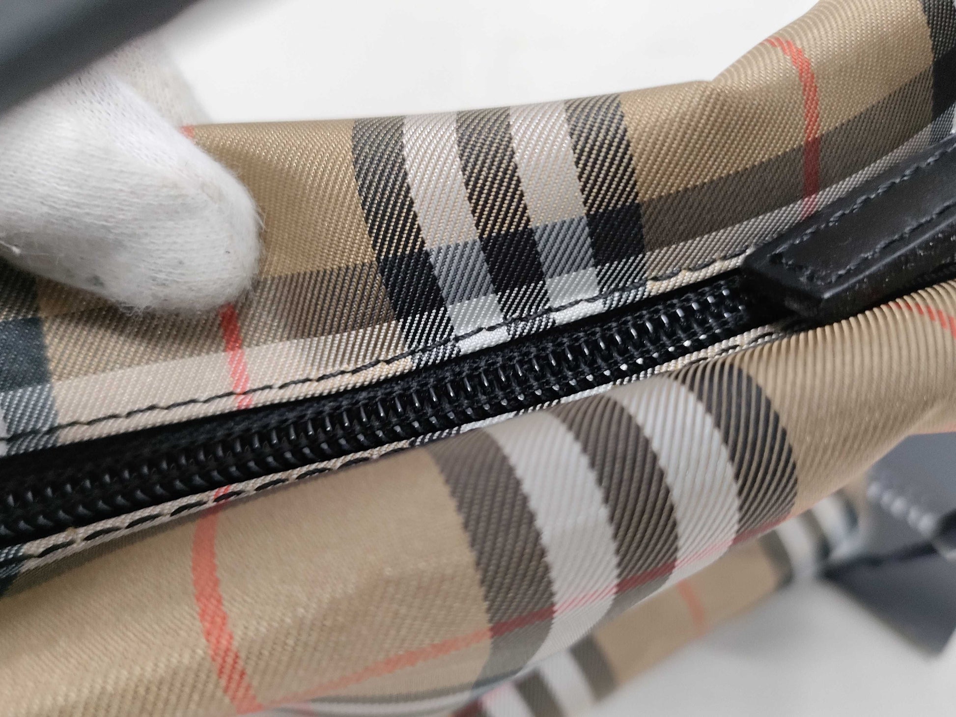 BURBERRY Pouch Pouch