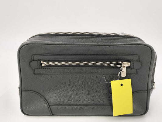 LOUIS VUITTON Taiga M32684 Neo Pavel Second Bag