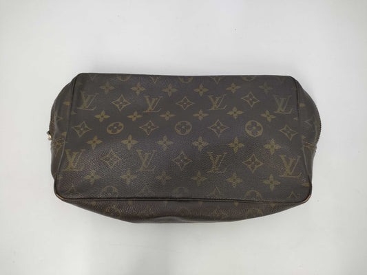 LOUIS VUITTON True Toilet Second Bag with Detached Zipper