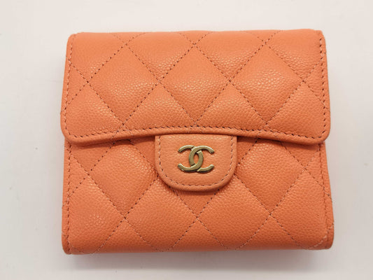 CHANEL Random Number Caviar Leather Matelasse Bi-fold Wallet Pink
