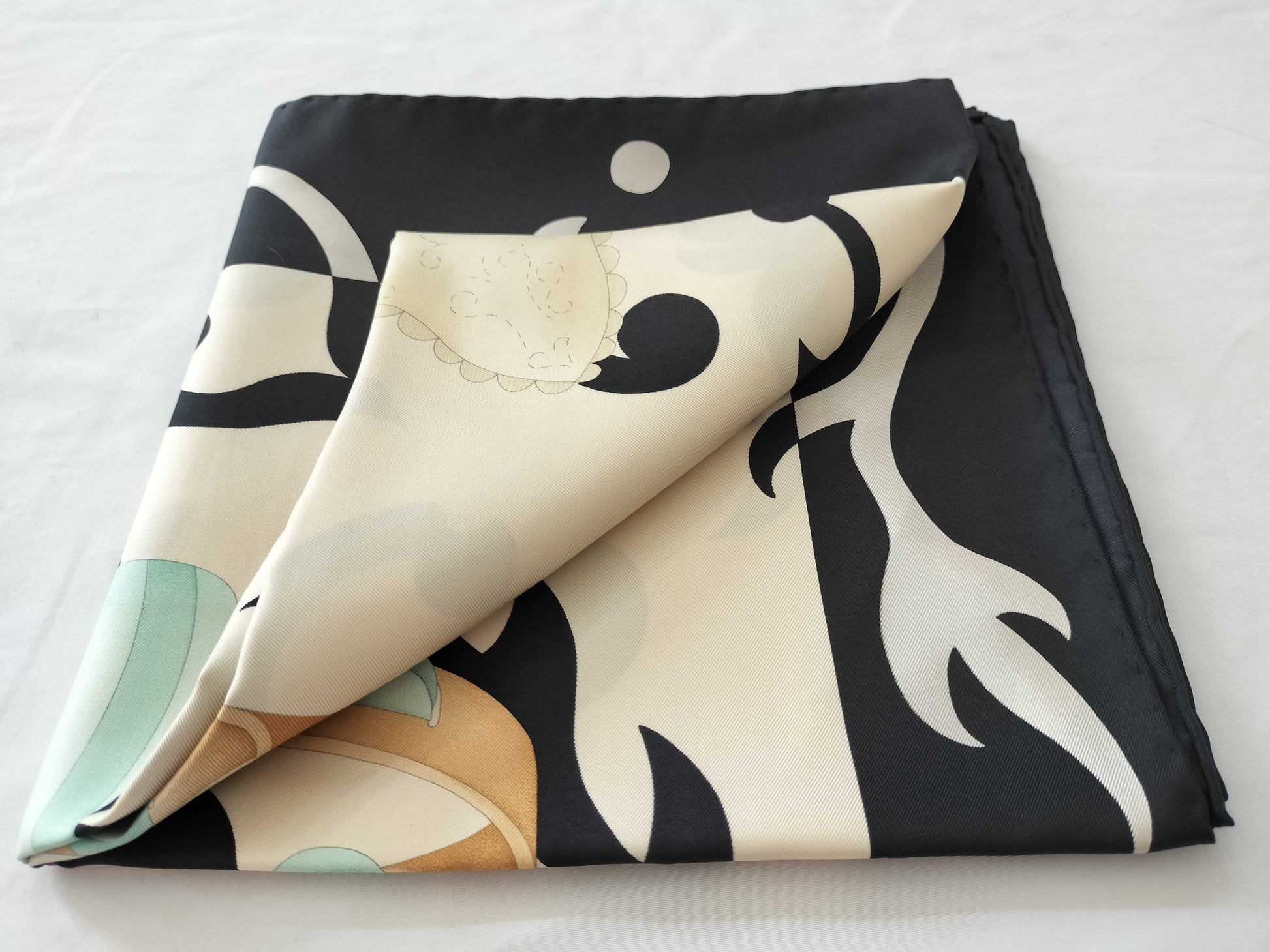 BVLGARI scarf