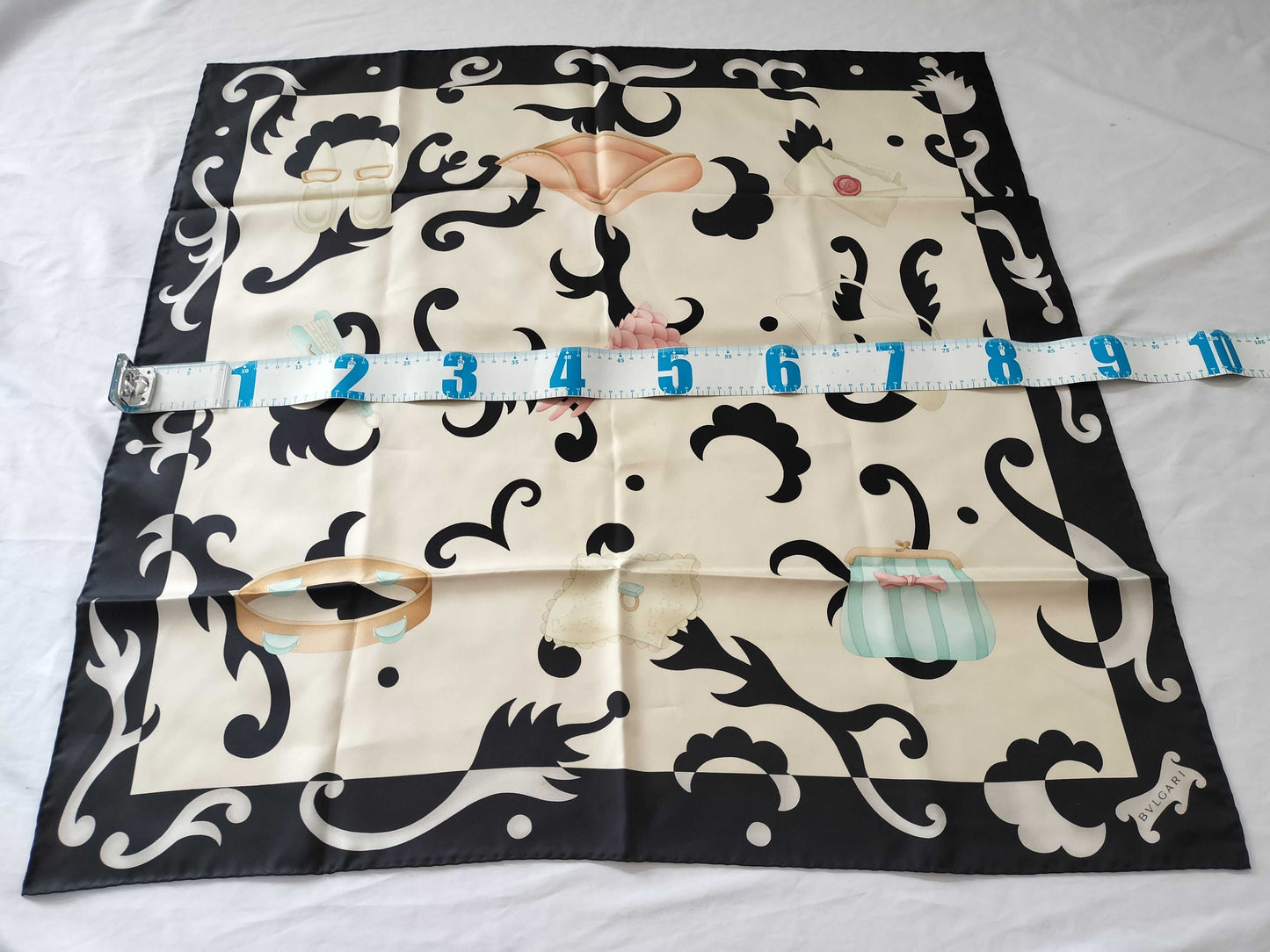 BVLGARI scarf