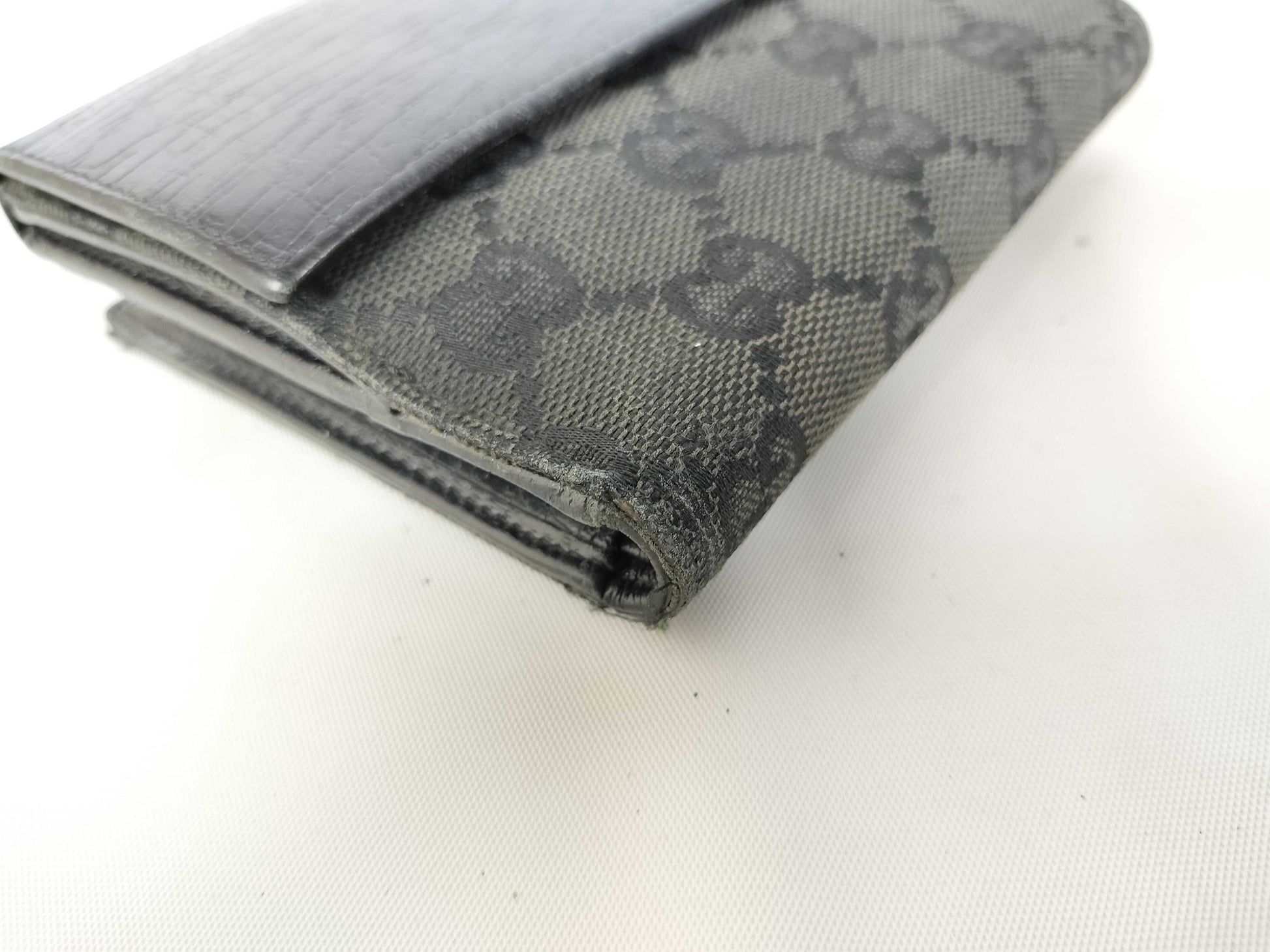 GUCCI GG Canvas Compact Jackie Bifold Wallet