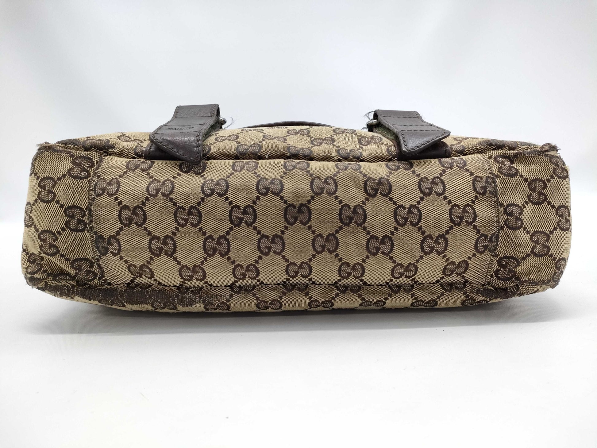 GUCCI GG Canvas Messenger Shoulder Bag