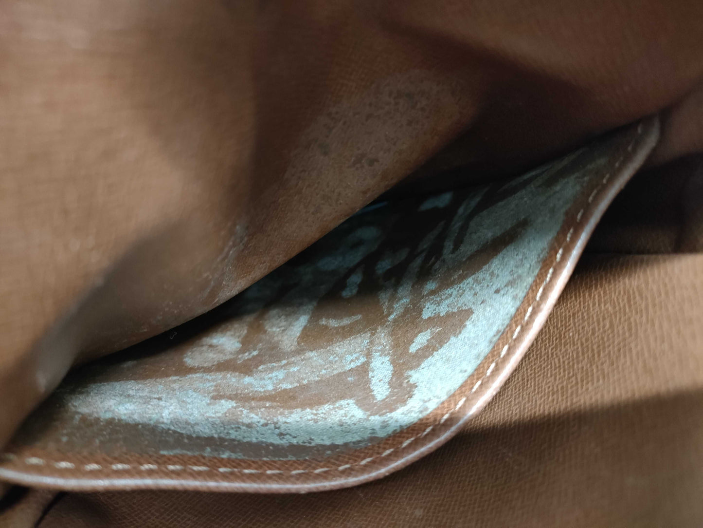 LOUIS VUITTON Danube Shoulder Bag with Internal Deterioration