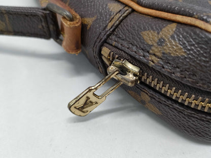 LOUIS VUITTON Danube Shoulder Bag with Internal Deterioration