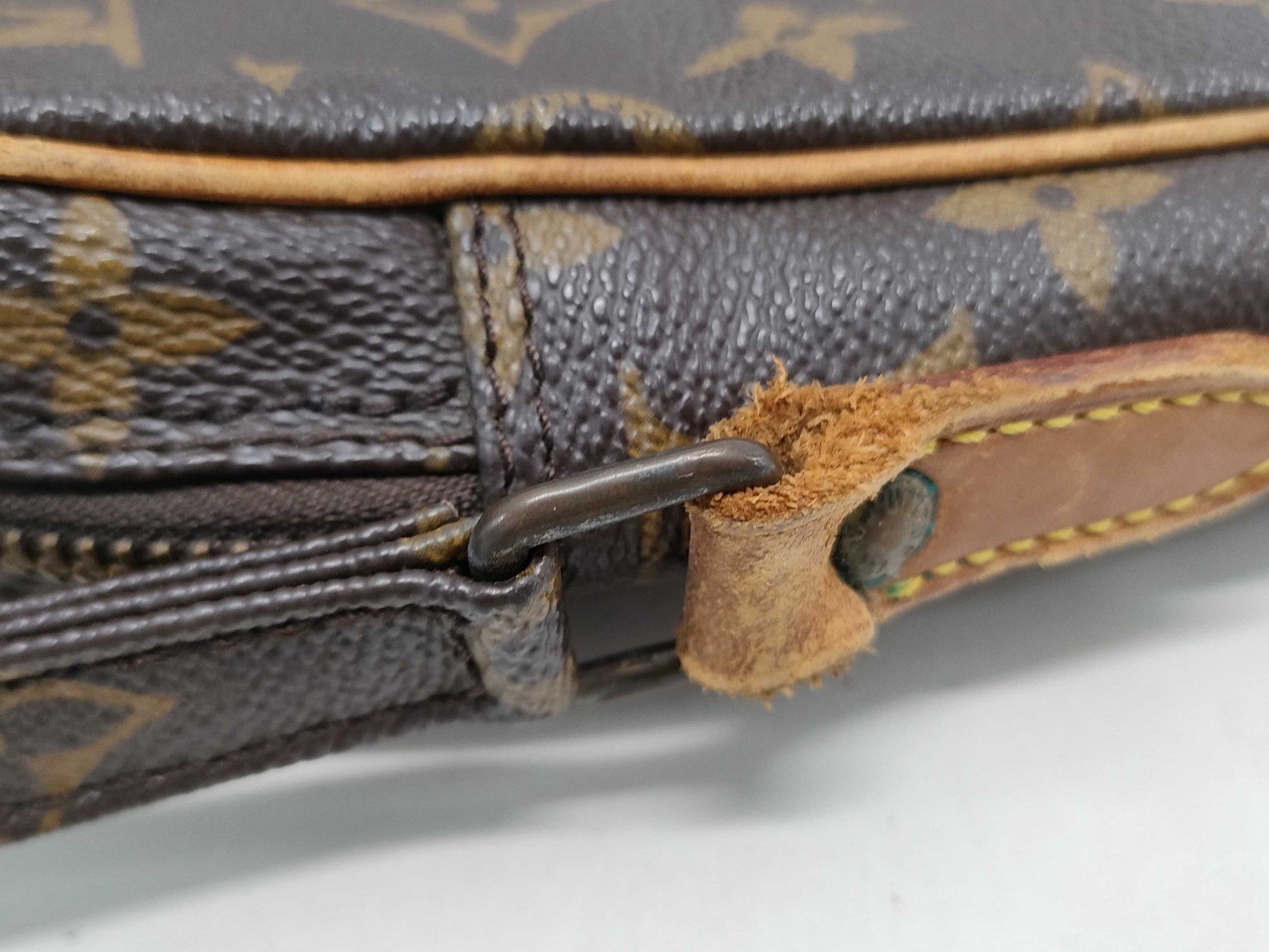LOUIS VUITTON Danube Shoulder Bag with Internal Deterioration