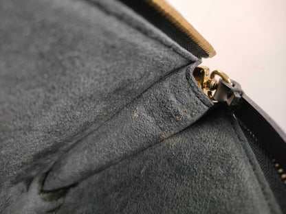 LOUIS VUITTON RFID verification failed. AR0035 Epi Pochette Accessoires AR0035 handbag.