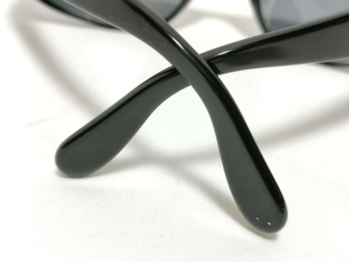  CHANEL Coco Mark Temple Coco Mark 01454 94305 Boxed Sunglasses/Eyeglasses