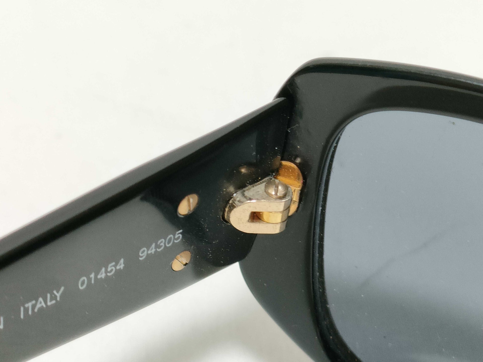  CHANEL Coco Mark Temple Coco Mark 01454 94305 Boxed Sunglasses/Eyeglasses