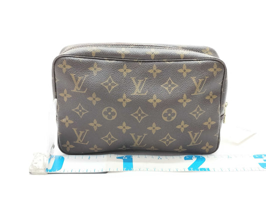 LOUIS VUITTON Monogram M47522 True Toilet Pouch 