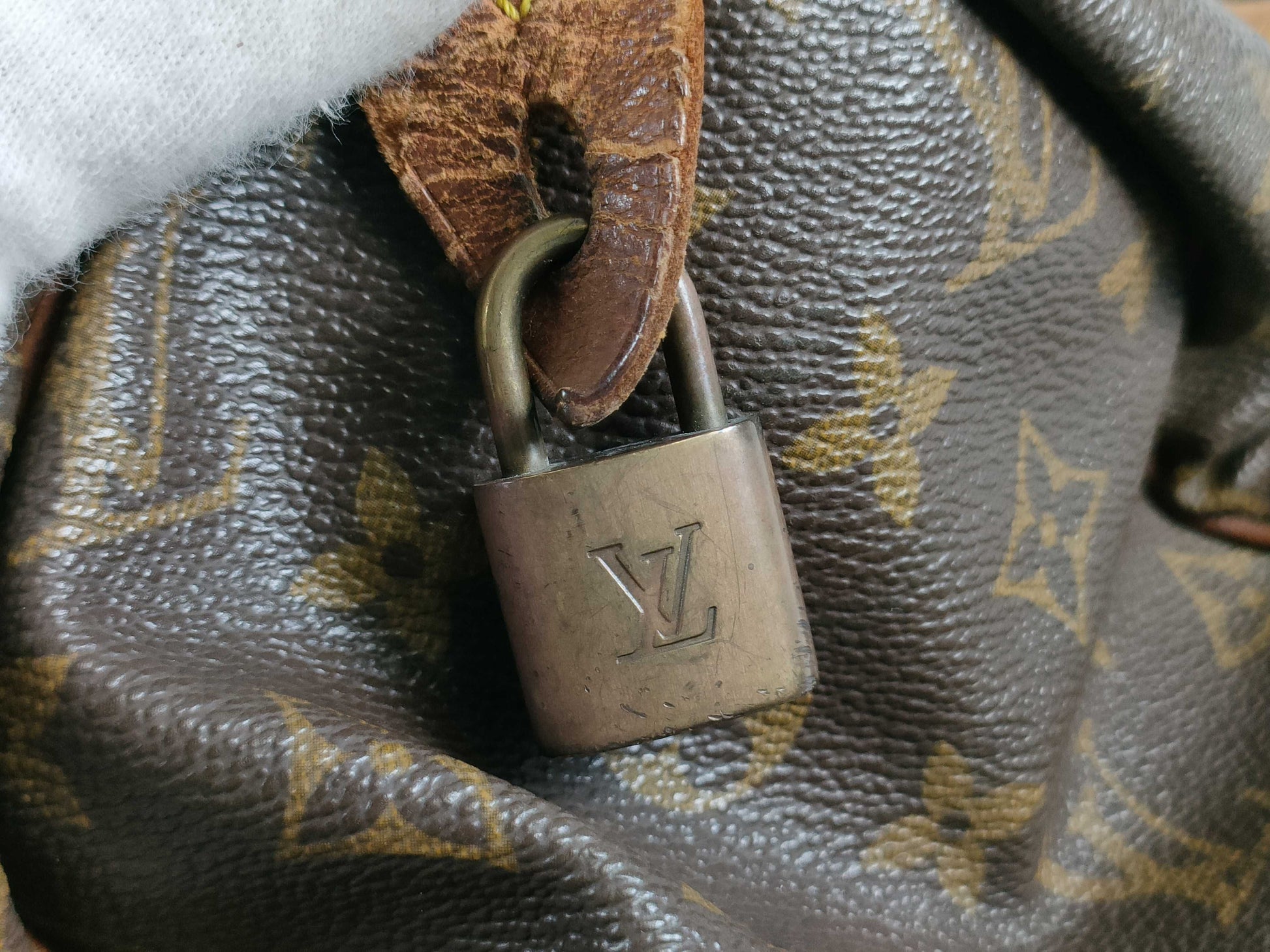 LOUIS VUITTON RFID Unverifiable VI 8910 Monogram M41108 Speedy 30 Handbag