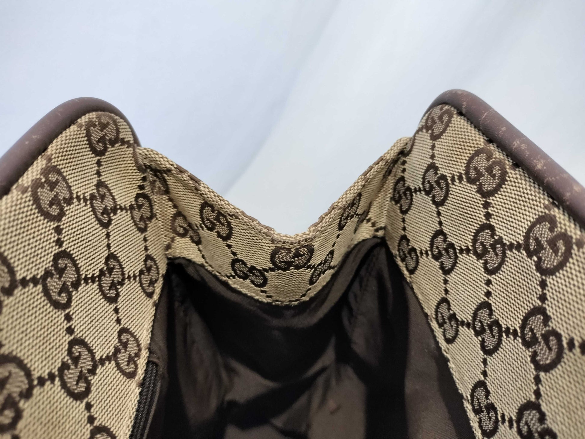 GUCCI GG Canvas Handbag Handbag