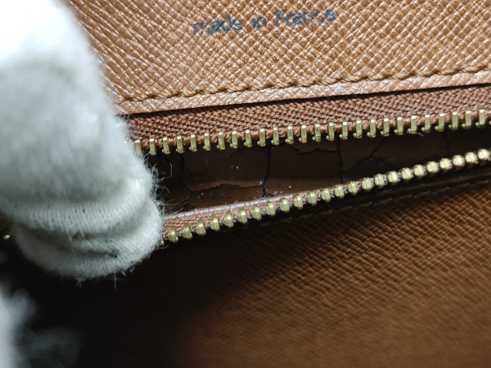 LOUIS VUITTON Monogram M51242 Saint-Cloud Shoulder Bag