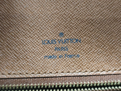 LOUIS VUITTON Monogram M51242 Saint-Cloud Shoulder Bag