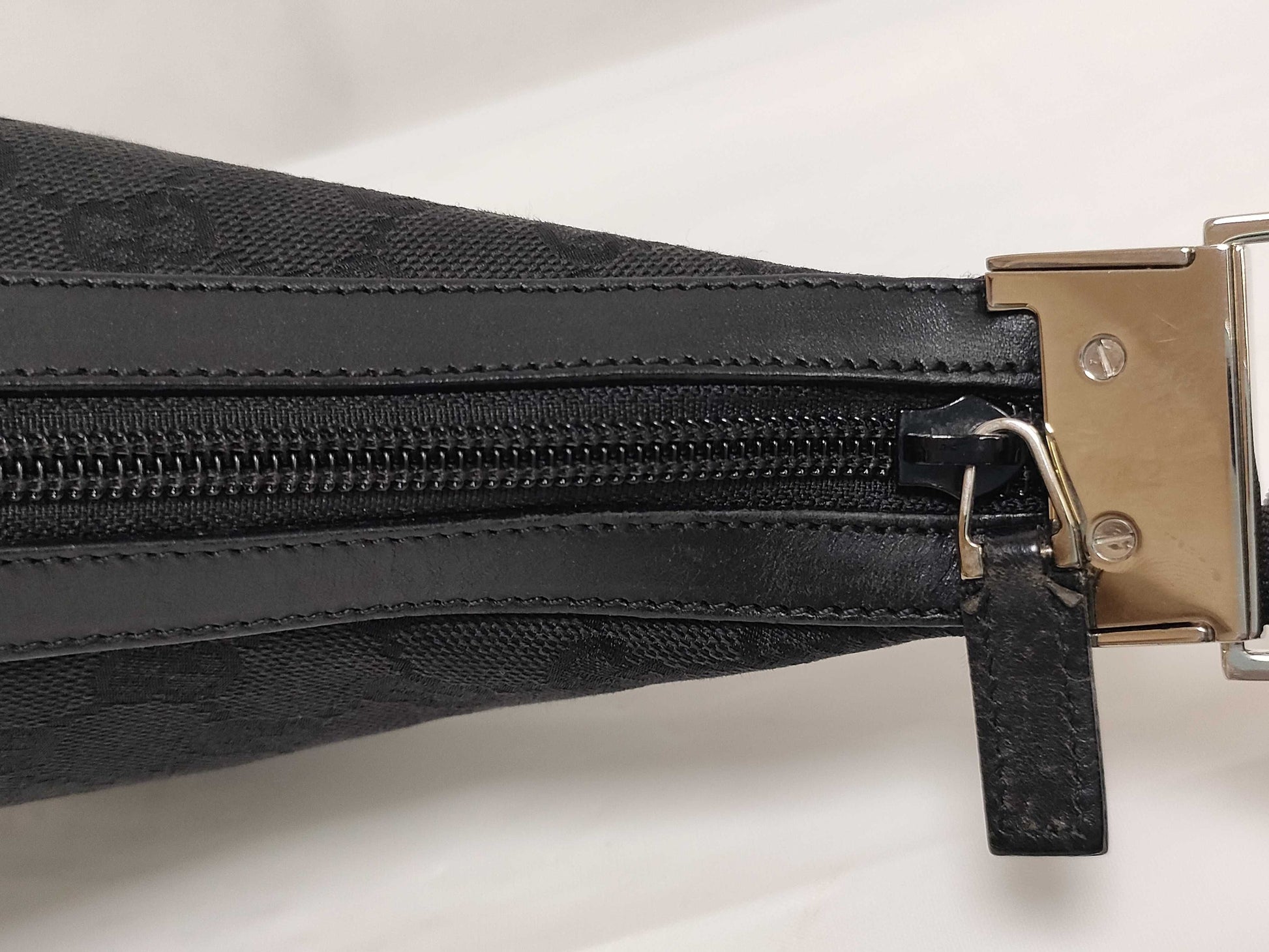 GUCCI GG Canvas 35098 3444 Shoulder Bag