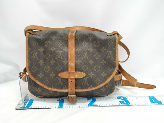 LOUIS VUITTON Monogram M42256 Saumur 30 Shoulder Bag