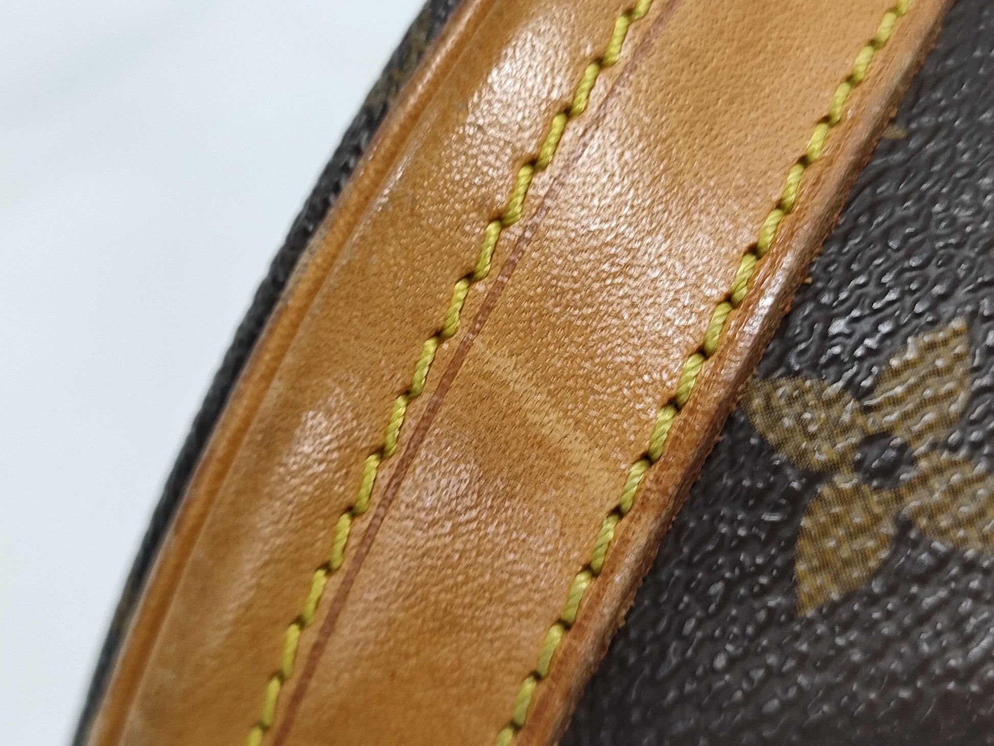 LOUIS VUITTON Monogram M42238 Bucket Tote Bag