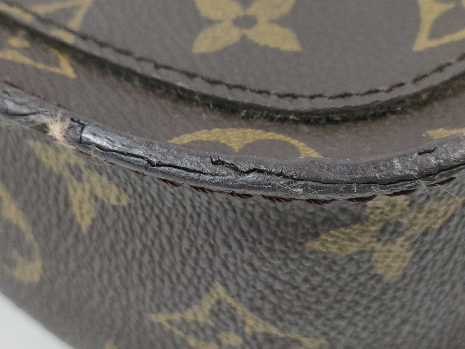 LOUIS VUITTON Monogram Saint-Cloud Shoulder Bag