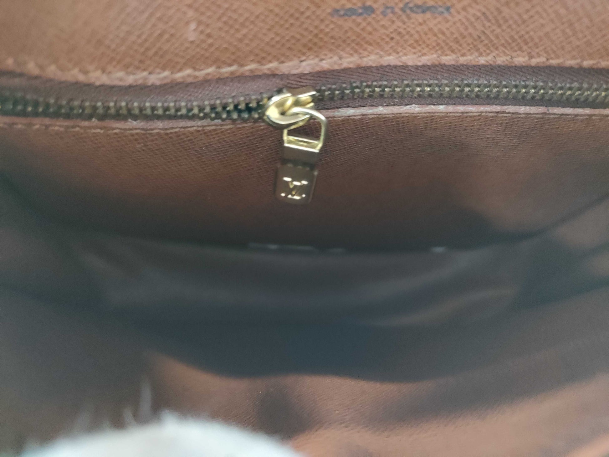 LOUIS VUITTON Monogram Saint-Cloud Shoulder Bag