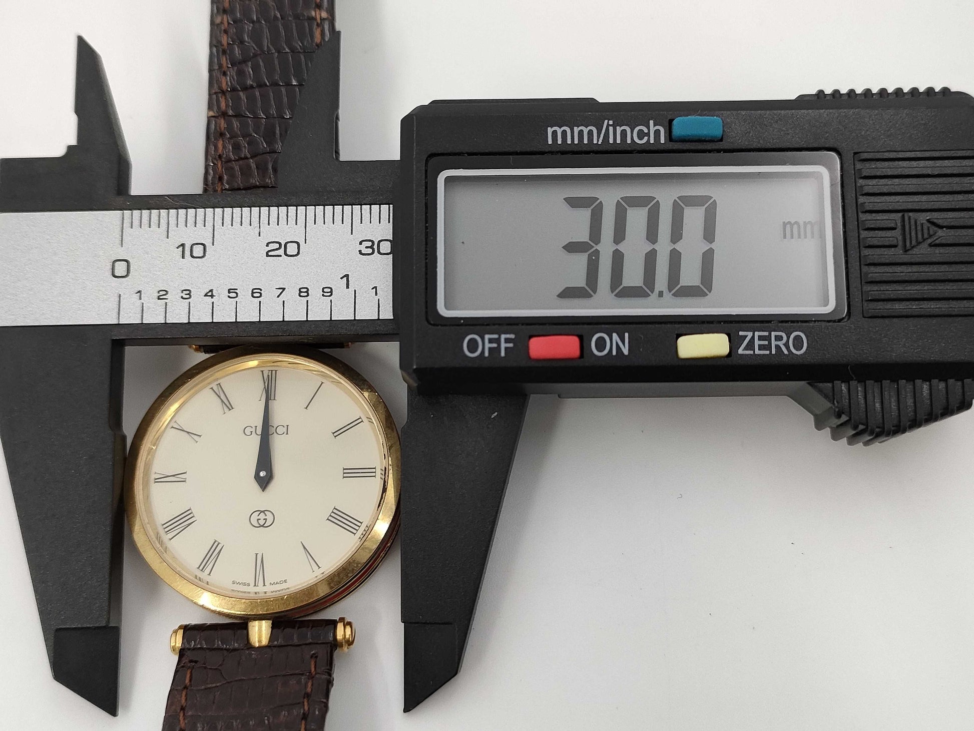 GUCCI Shelly Round Boys' Watch, Unused