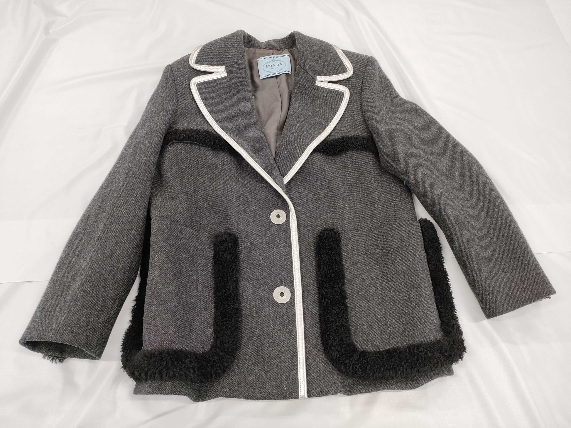 PRADA P674BY Virgin Wool Jacket