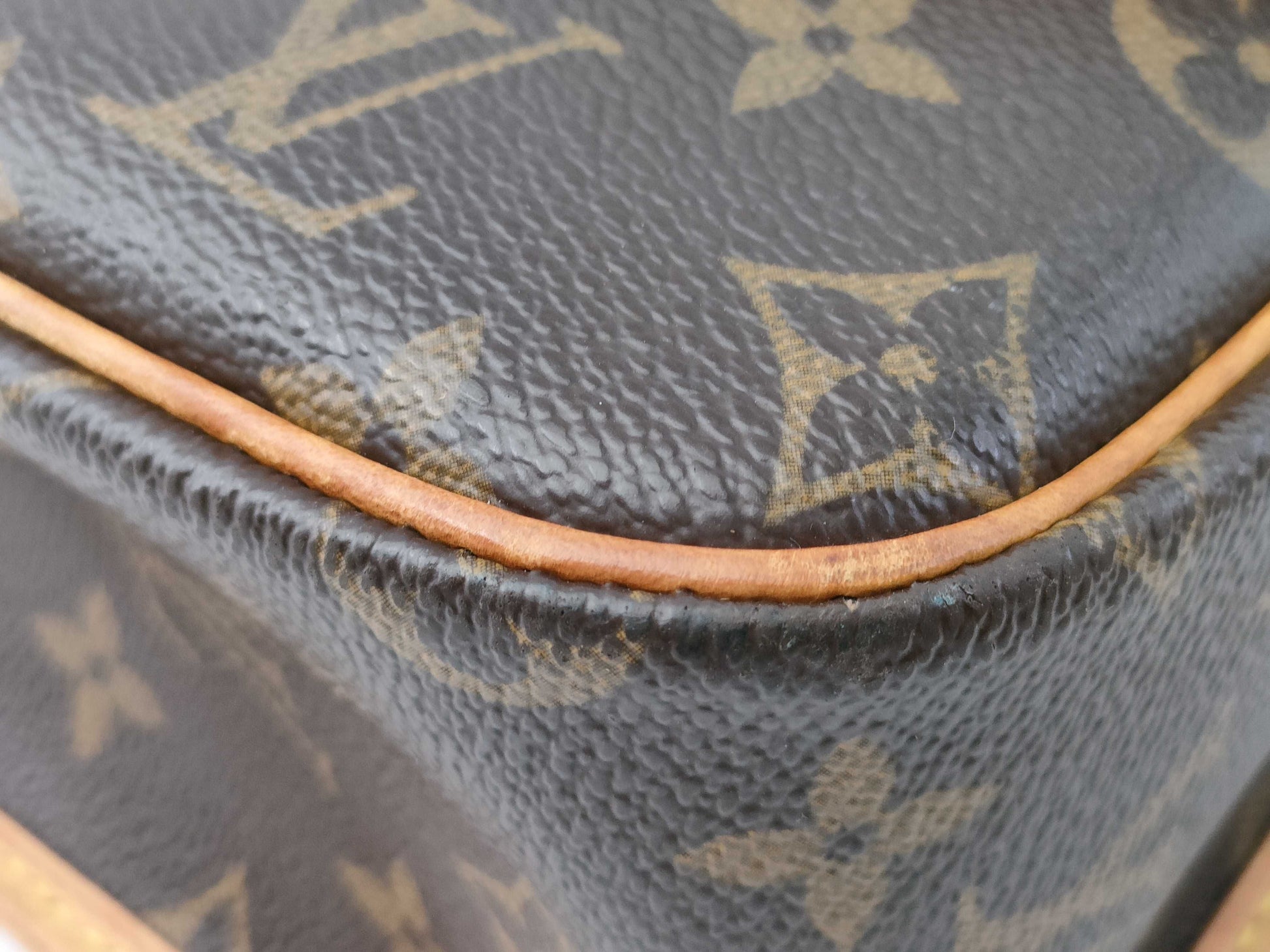 LOUIS VUITTON RFID Unverifiable, Serial Unverifiable, Monogram M42250 Sologne Shoulder Bag