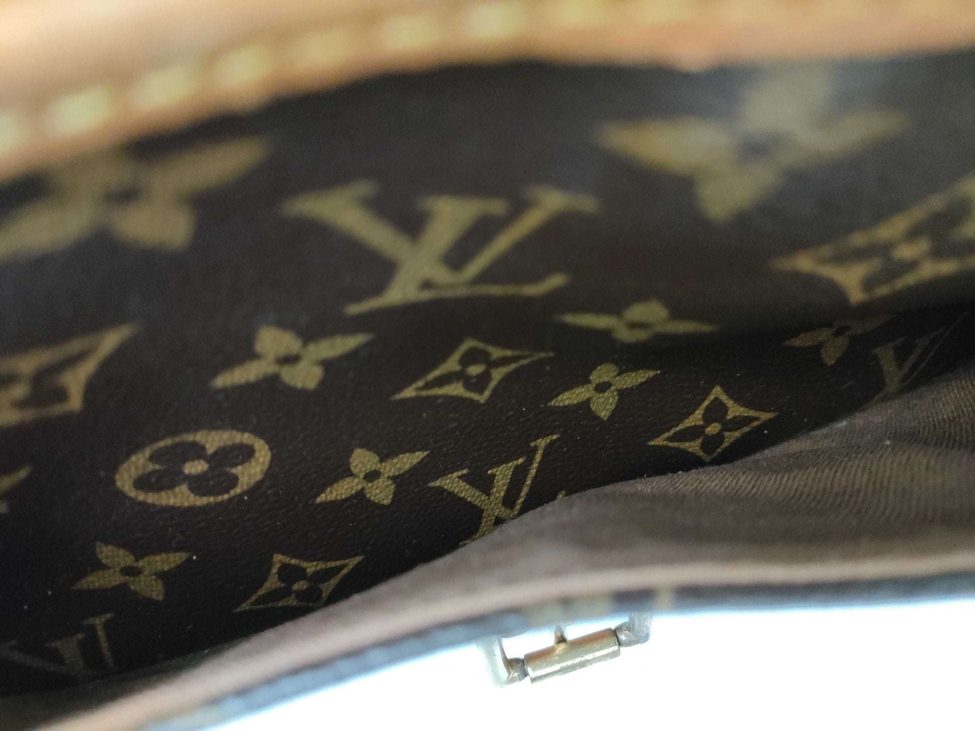 LOUIS VUITTON RFID Unverifiable, Serial Unverifiable, Monogram M42250 Sologne Shoulder Bag