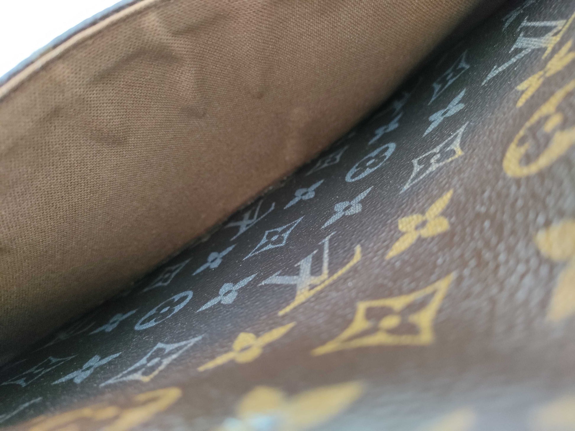 LOUIS VUITTON RFID Unverifiable, Serial Unverifiable, Monogram M42250 Sologne Shoulder Bag