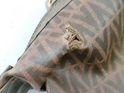 BOTTEGA VENETA, Valentino, and other shoulder bags