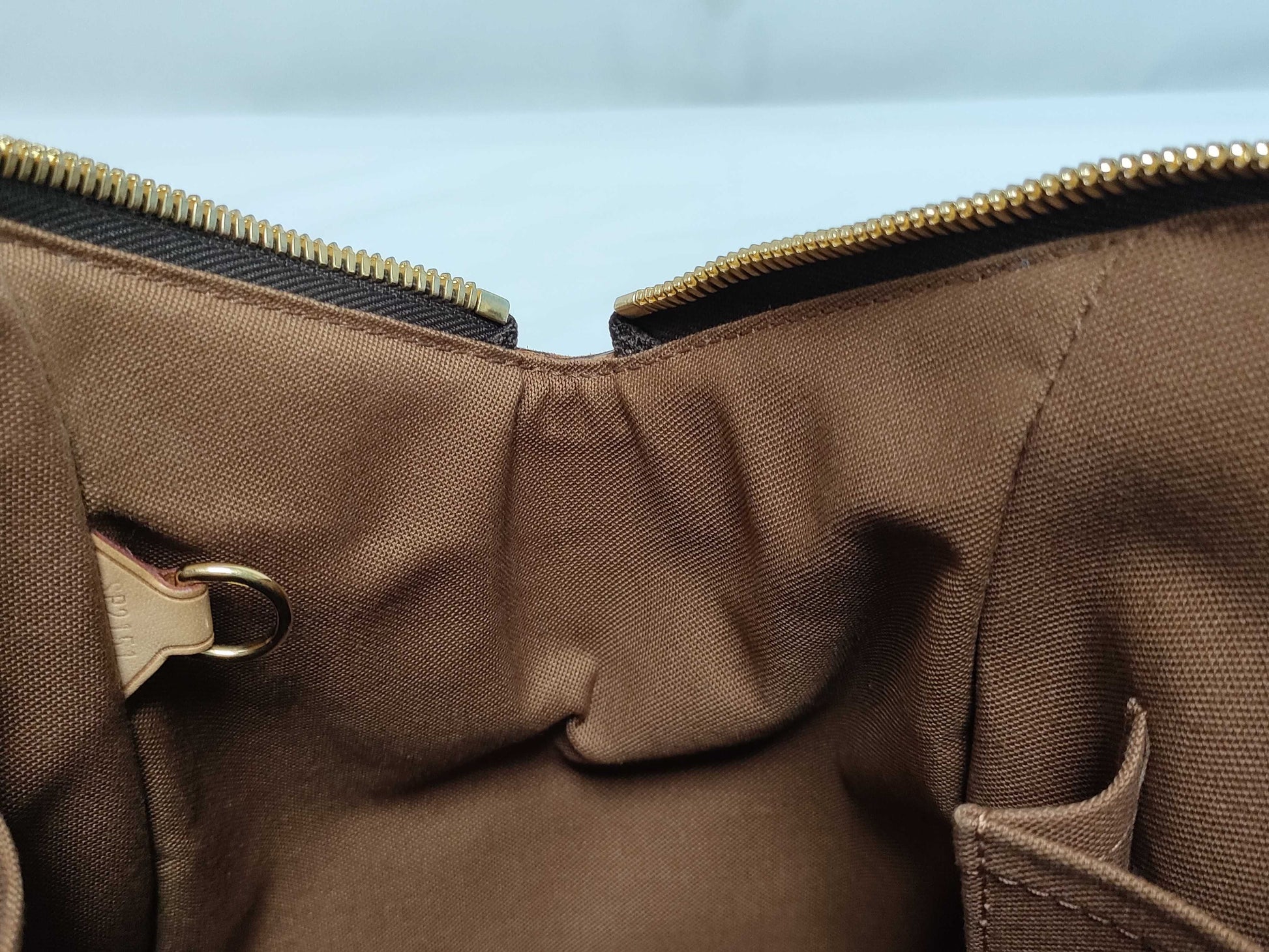 LOUIS VUITTON SP2151 Monogram Tivoli GM Shoulder Bag