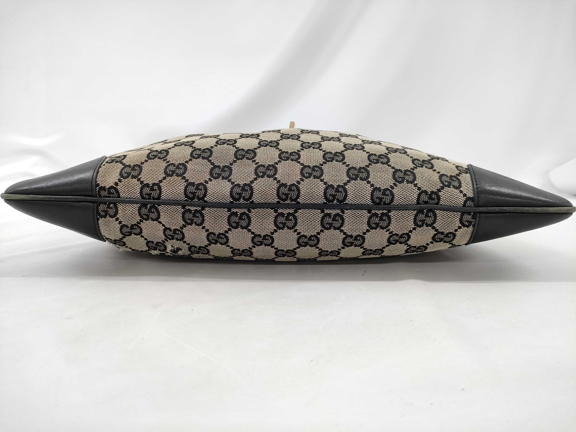 GUCCI GG Canvas 001.4075 204990 Shoulder Bag