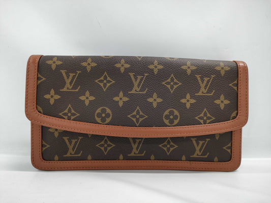 LOUIS VUITTON Monogram Pochette Dame Clutch Bag