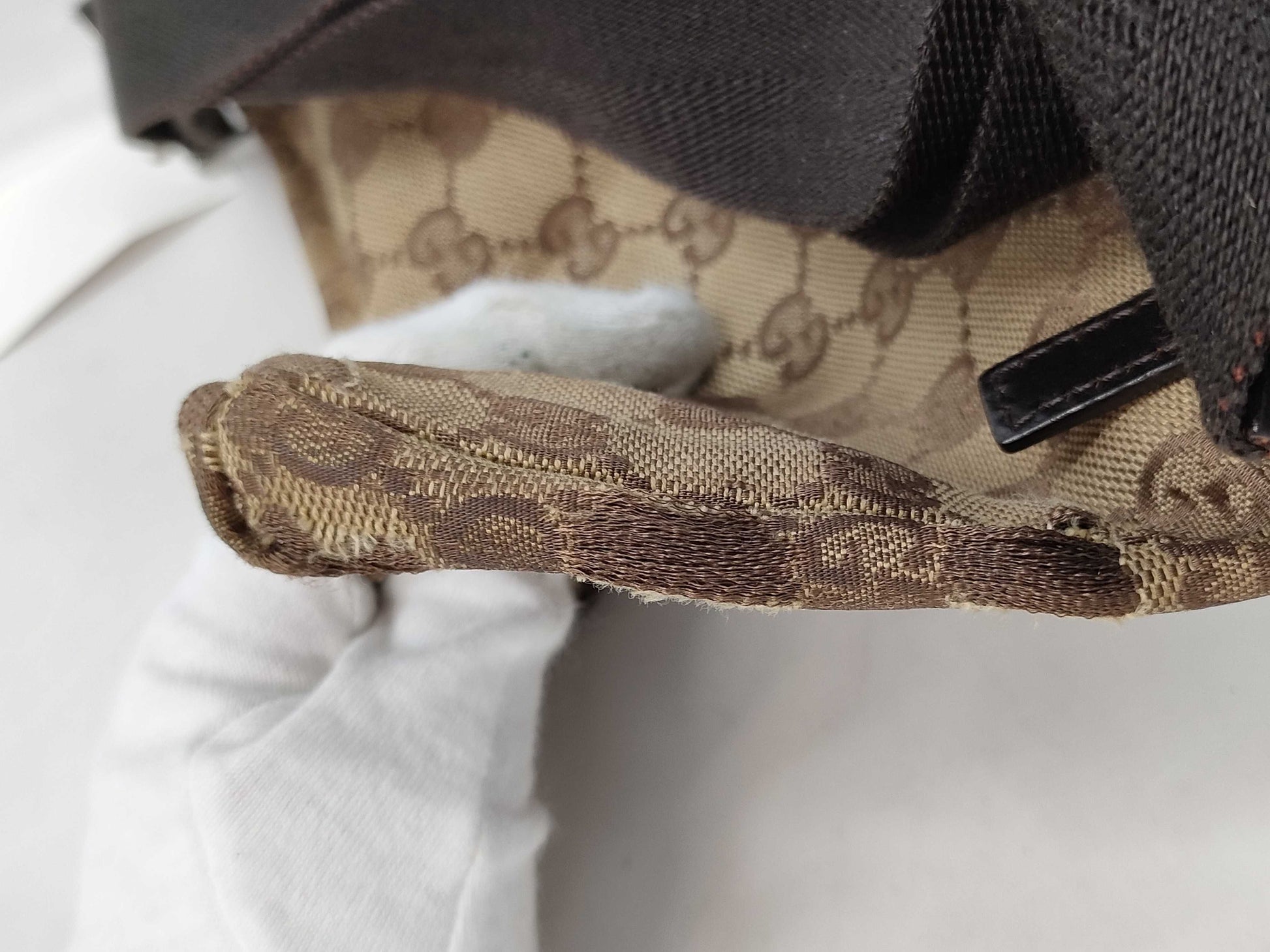 GUCCI GG canvas body bag/shoulder bag