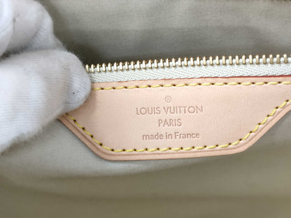 LOUIS VUITTON Vernis Blair MM Handbag
