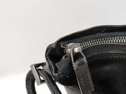 GUCCI GG Canvas One-Shoulder Bag 001 3766