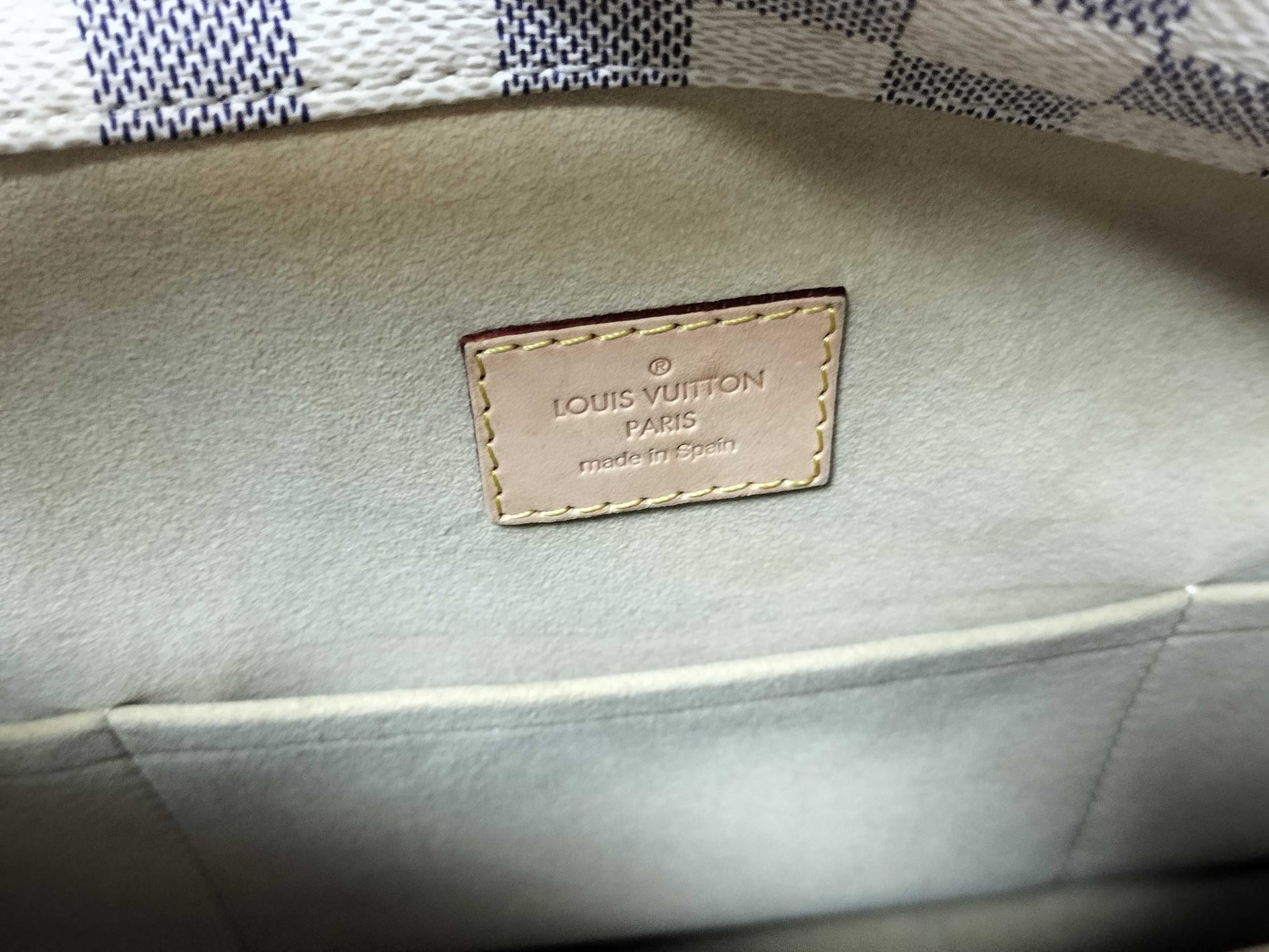 LOUIS VUITTON Damier Azur Artsy GM Shoulder Bag 