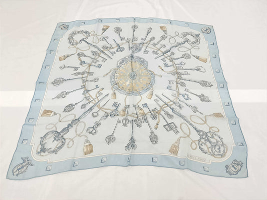 HERMES Carre 90 Scarf