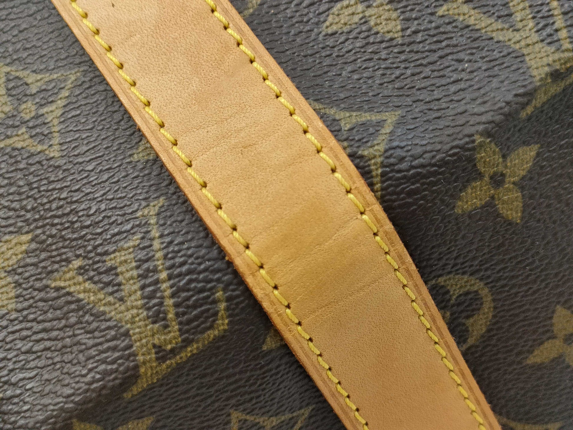 LOUIS VUITTON Monogram Keepall 50 Bandouliere Boston Bag