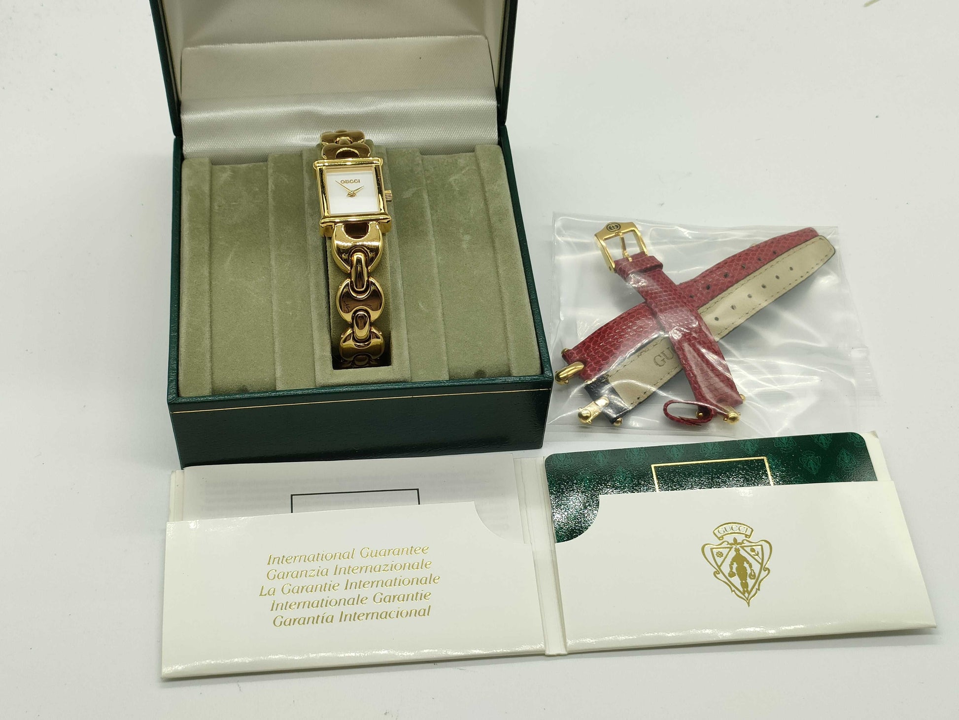 GUCCI 1800L 0026346 Unworked Women's Watch
