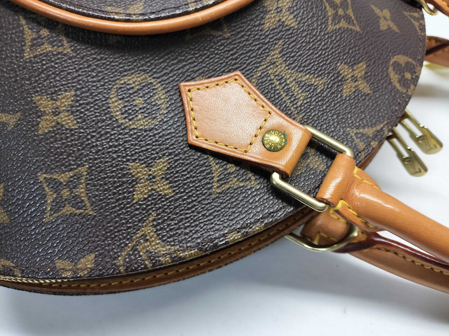 LOUIS VUITTON MI0948 Monogram M51126 Ellipse MM Handbag