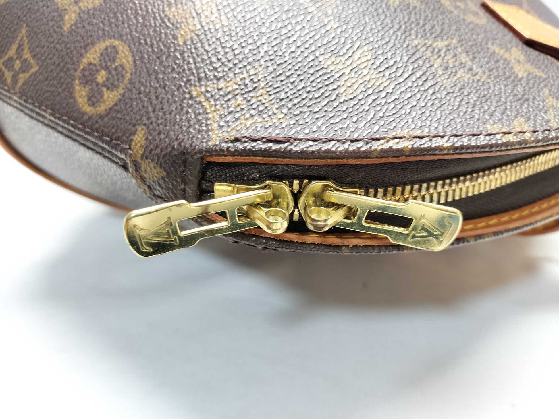 LOUIS VUITTON MI0948 Monogram M51126 Ellipse MM Handbag